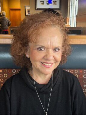 Meet your Posher, Gloria m